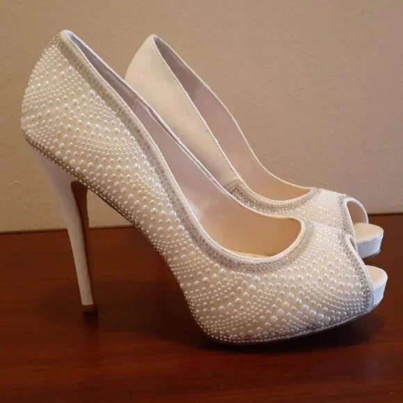 David's Bridal Collection Peep Toe Pumps/Heels - Picture 2 of 10